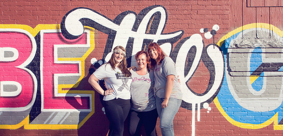 Hope Dealers BTC Stephanie Forrester (center)